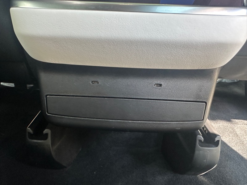 2022 Tesla Model X photo 31