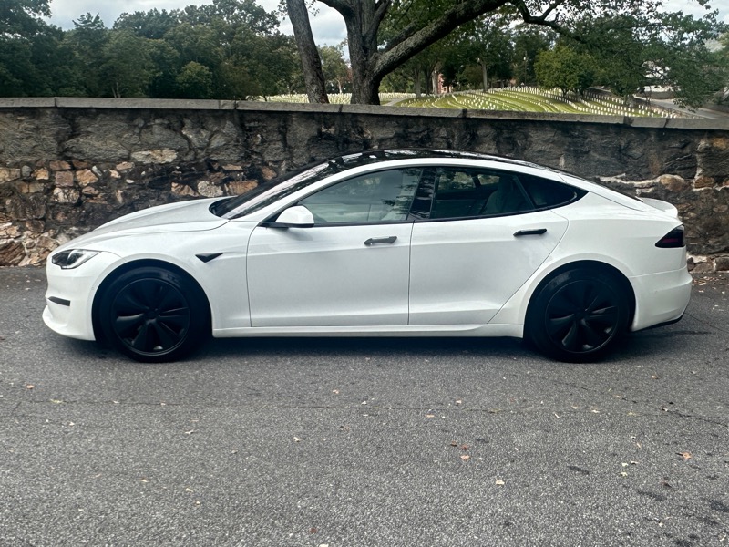2022 Tesla Model S photo 5