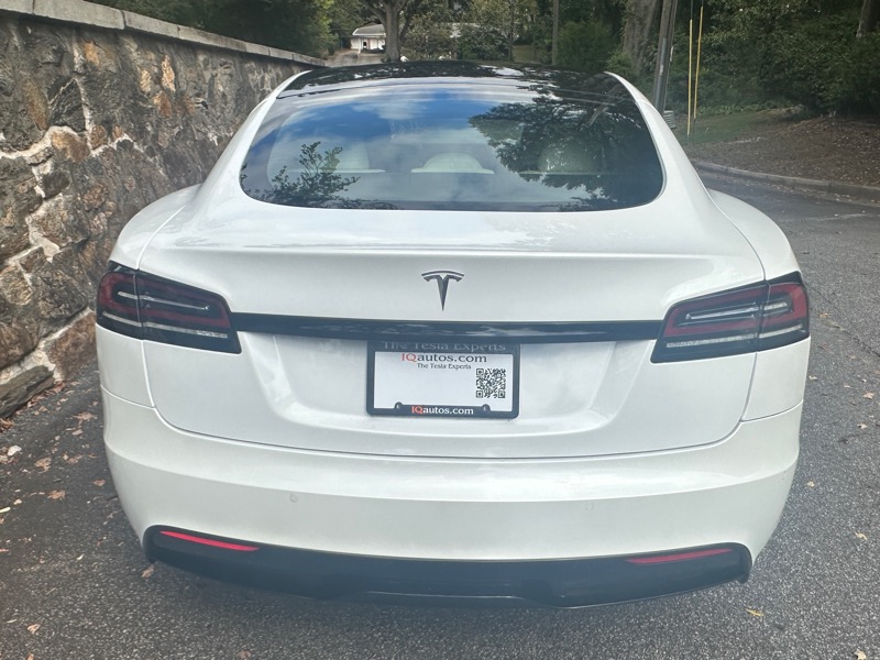 2022 Tesla Model S photo 7