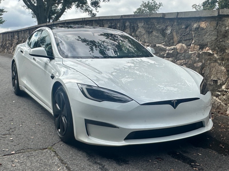 2022 Tesla Model S photo 10