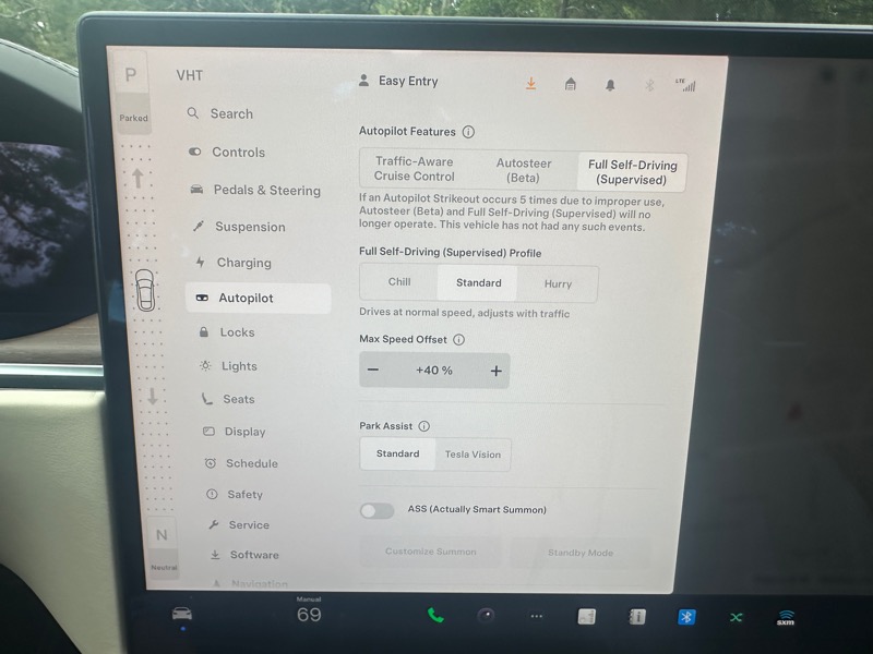 2022 Tesla Model S photo 36