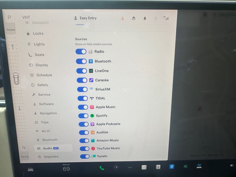 2022 Tesla Model S photo 43