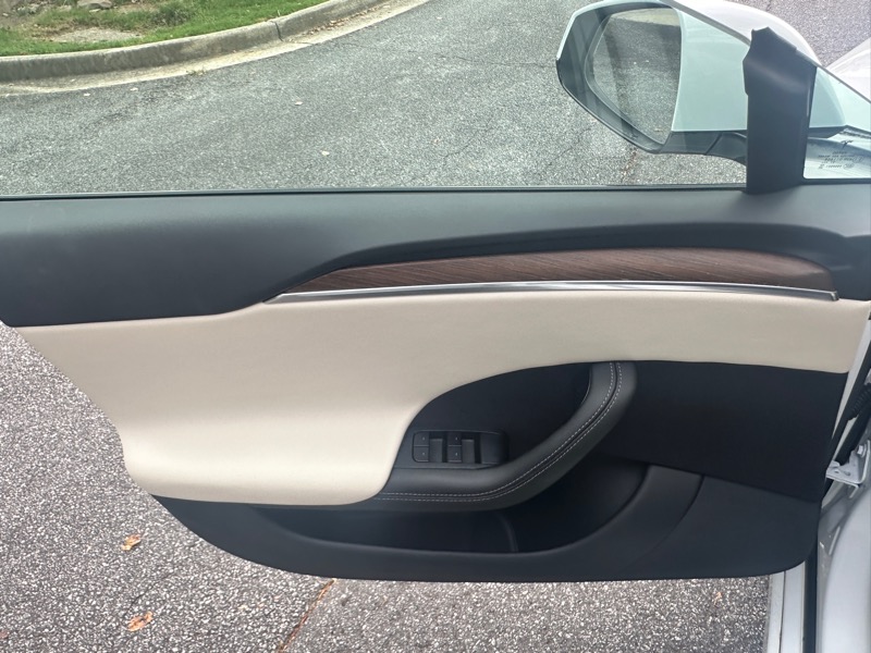 2022 Tesla Model S photo 48