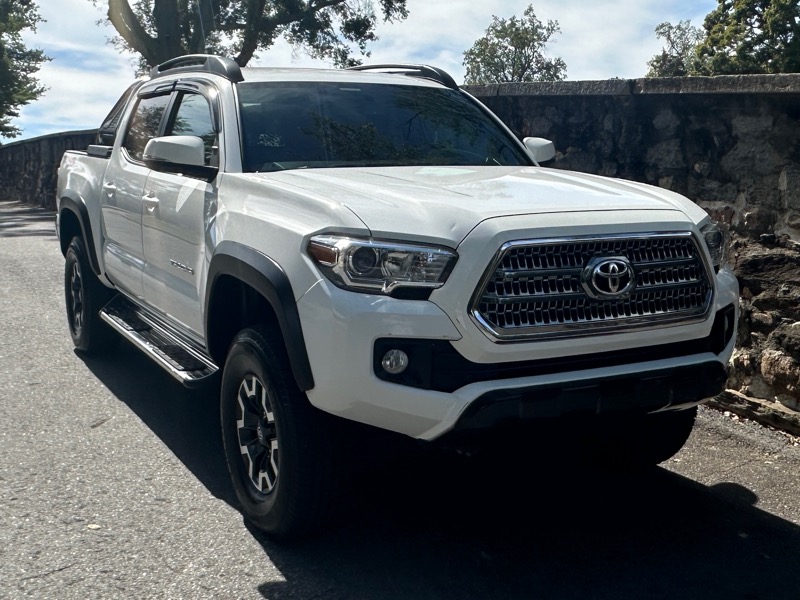 2017 Toyota Tacoma TRD V6 Double Cab 4x4 photo 8