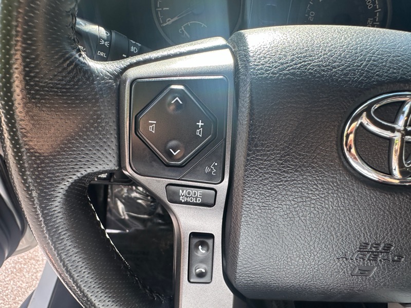 2017 Toyota Tacoma TRD V6 Double Cab 4x4 photo 13