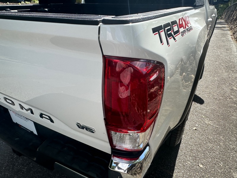 2017 Toyota Tacoma TRD V6 Double Cab 4x4 photo 39