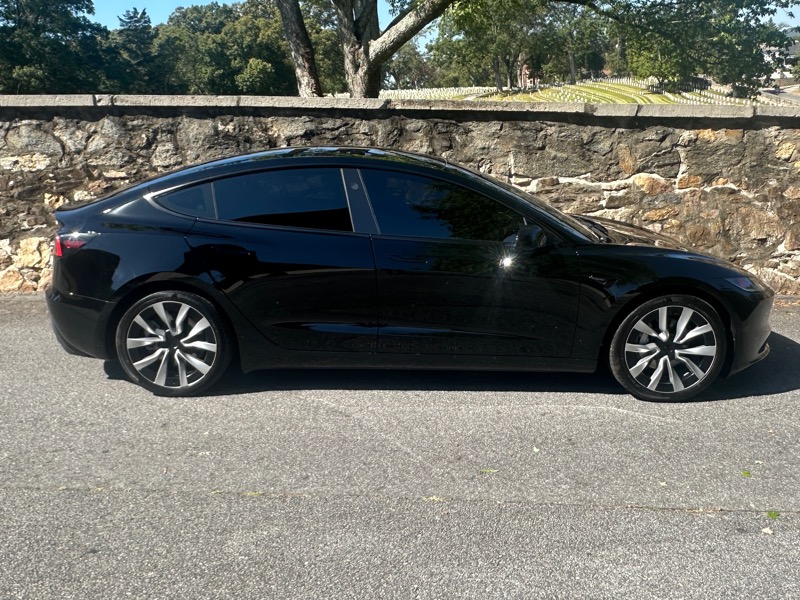 2024 Tesla Model 3 Long Range photo 5
