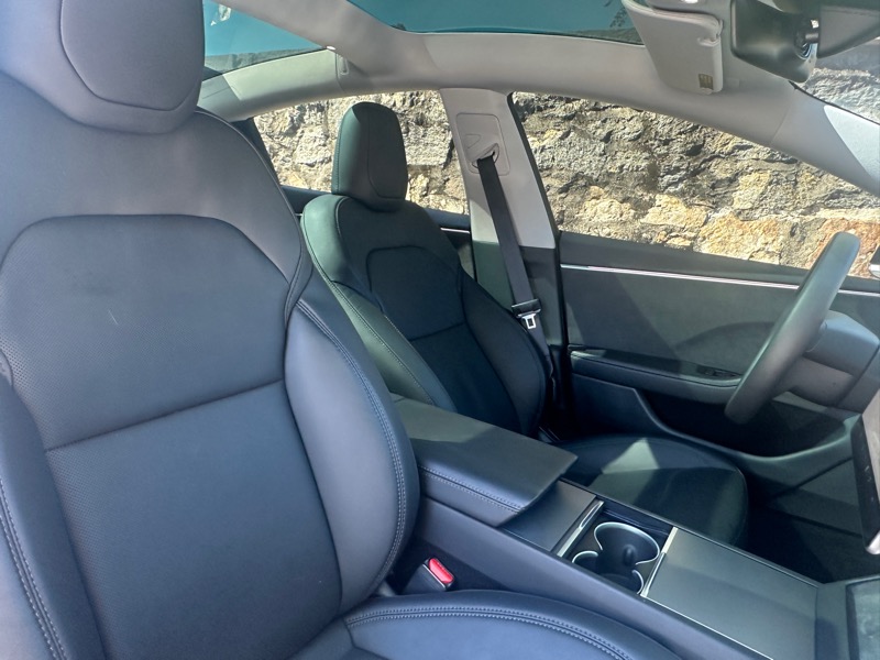 2024 Tesla Model 3 Long Range photo 16