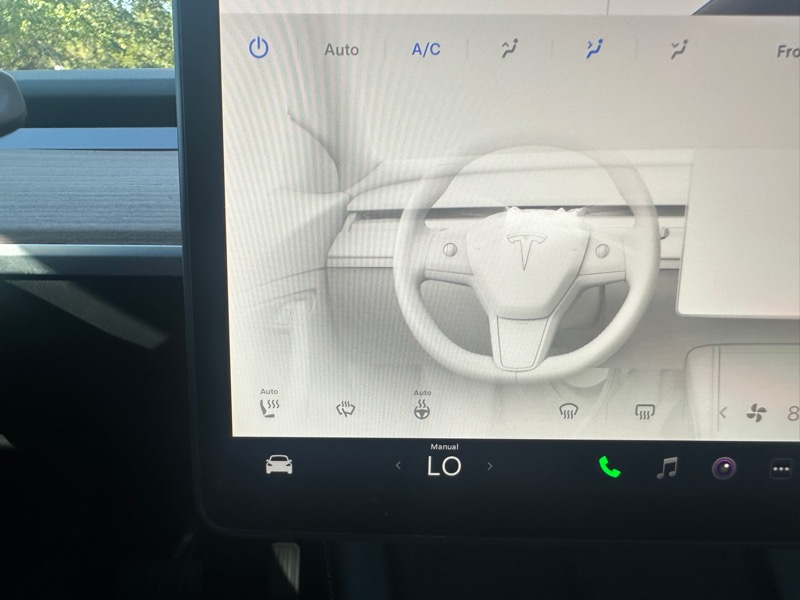 2024 Tesla Model Y Long Range photo 33
