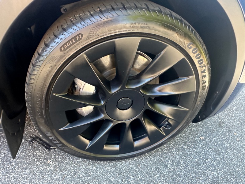 2024 Tesla Model Y Long Range photo 46