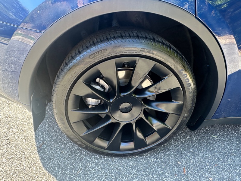 2024 Tesla Model Y Long Range photo 47