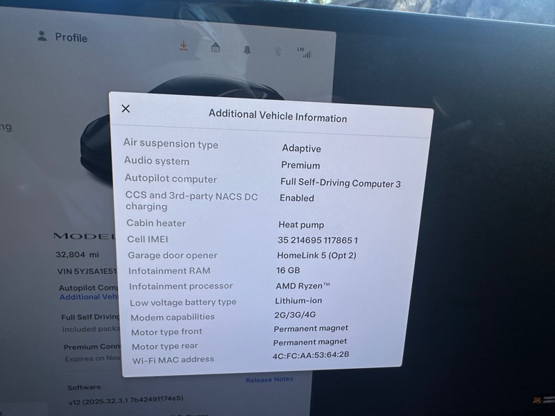 2022 Tesla Model S photo 2