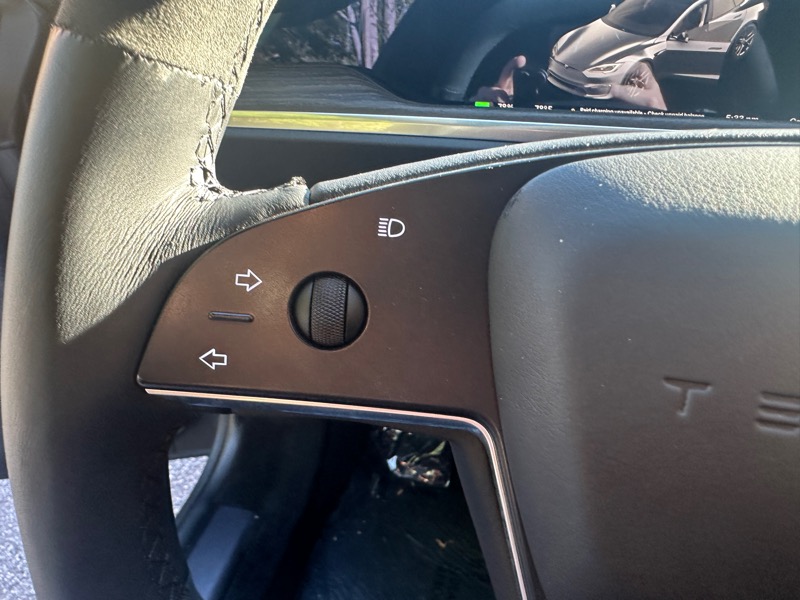2022 Tesla Model S photo 14