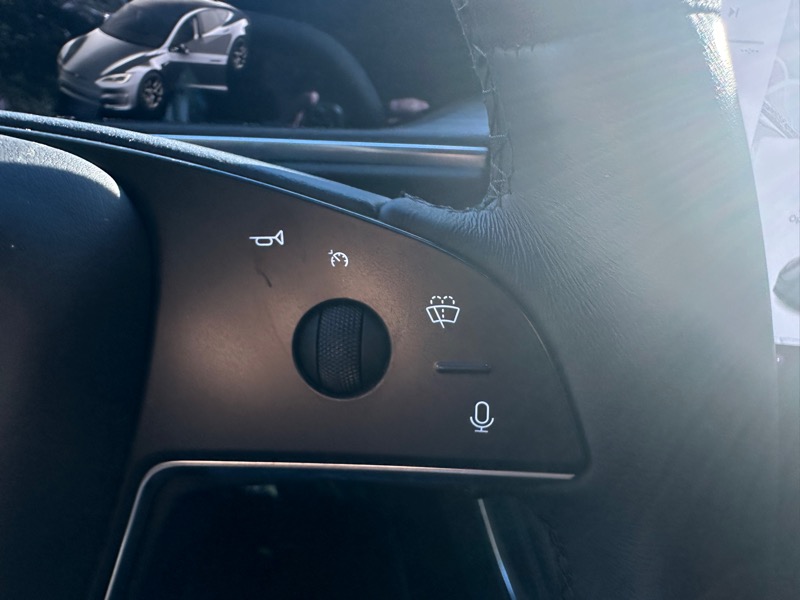 2022 Tesla Model S photo 15