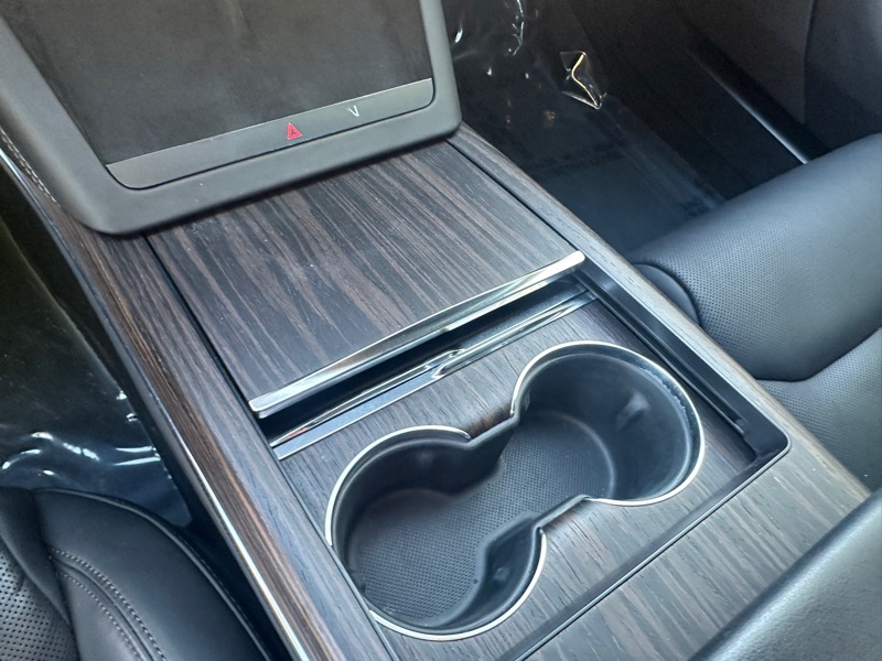 2022 Tesla Model S photo 16