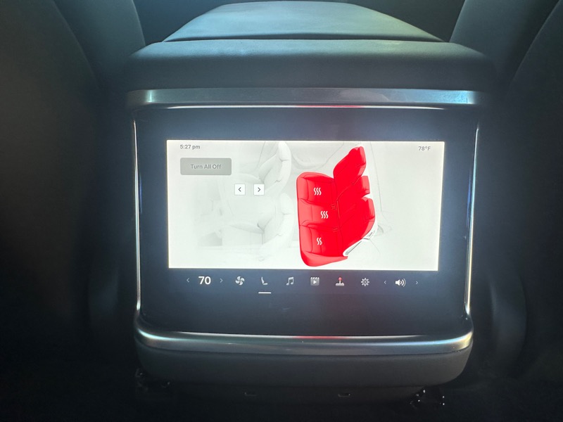 2022 Tesla Model S photo 24