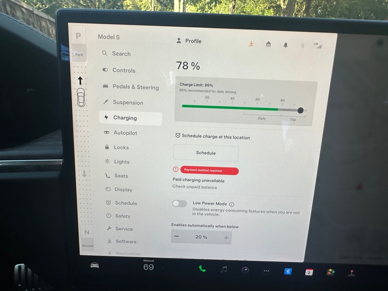 2022 Tesla Model S photo 35