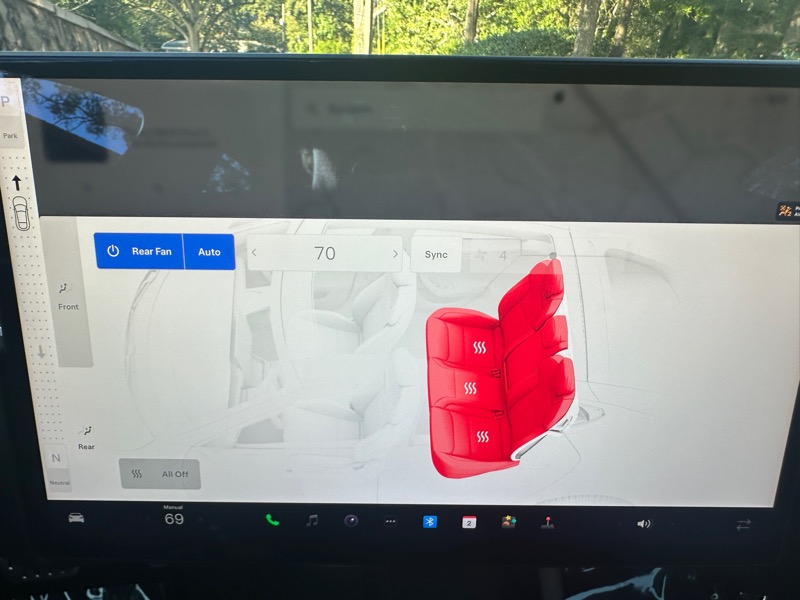 2022 Tesla Model S photo 39