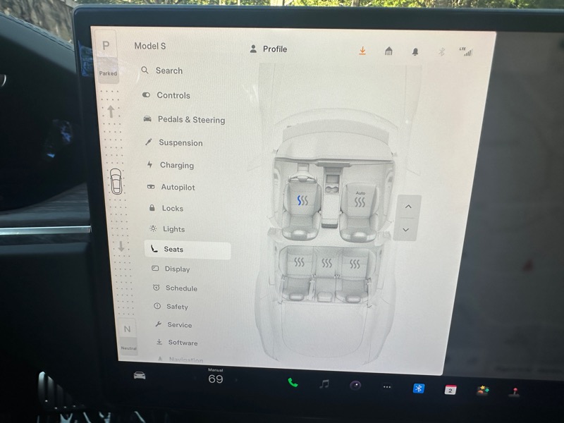 2022 Tesla Model S photo 45
