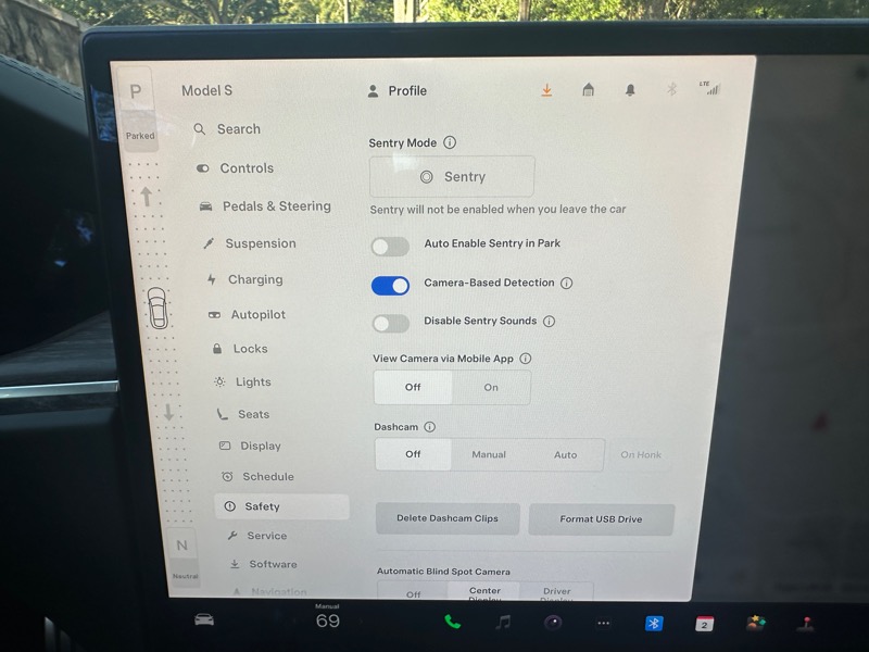 2022 Tesla Model S photo 47
