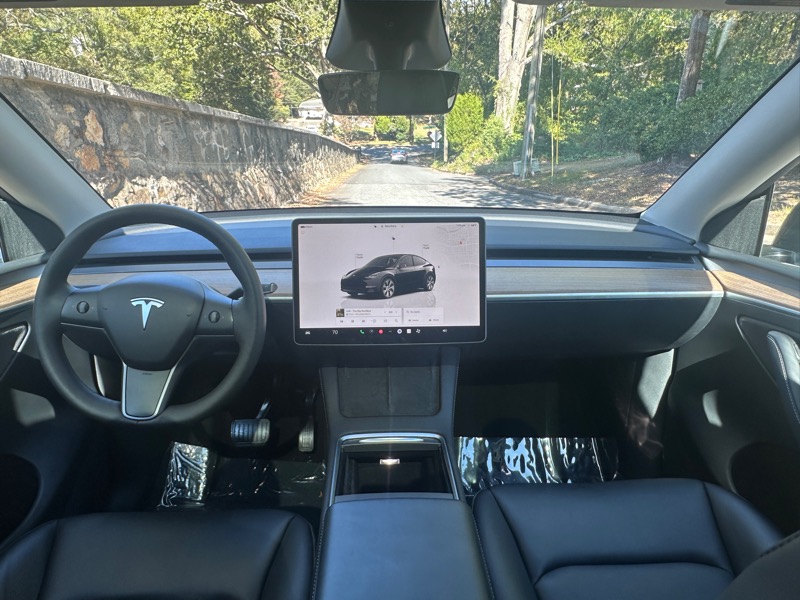 Tesla Model Y  2023