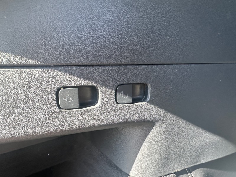 Tesla Model Y  2023