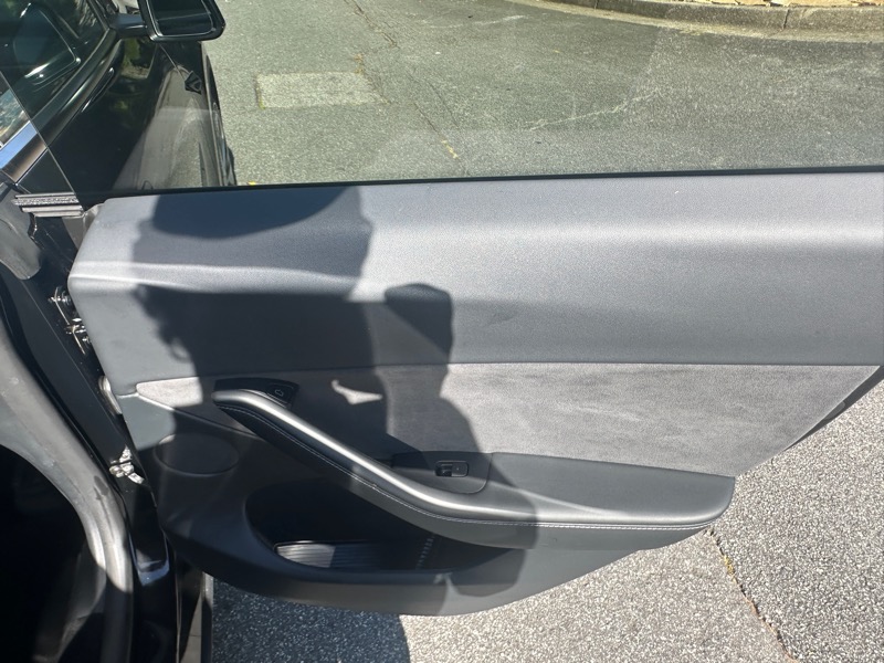 Tesla Model Y  2023