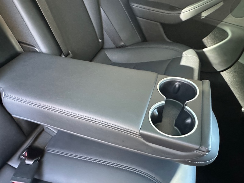 Tesla Model 3  2024
