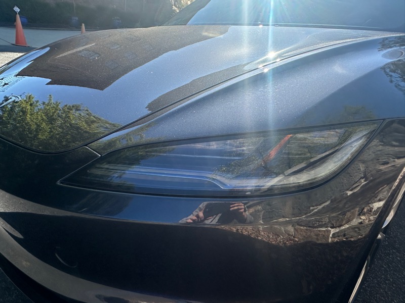 Tesla Model 3  2024