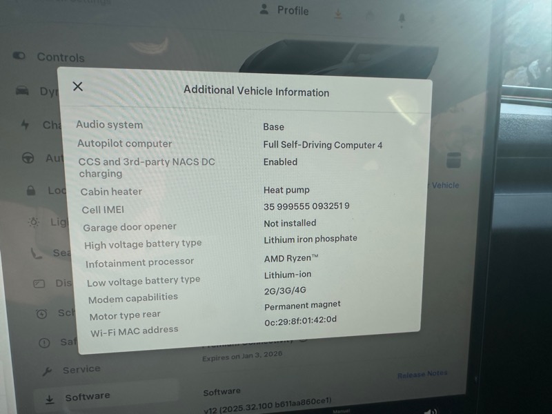 Tesla Model 3  2024