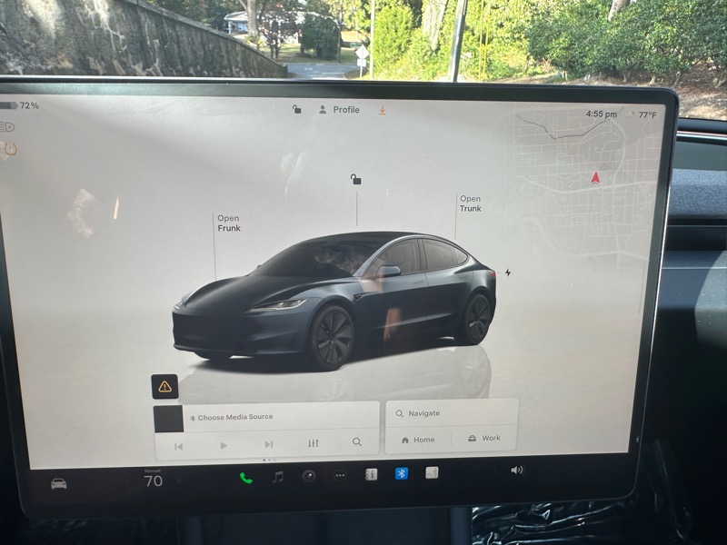Tesla Model 3  2024