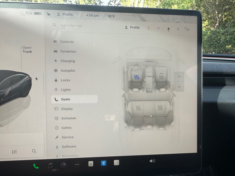 Tesla Model 3  2024