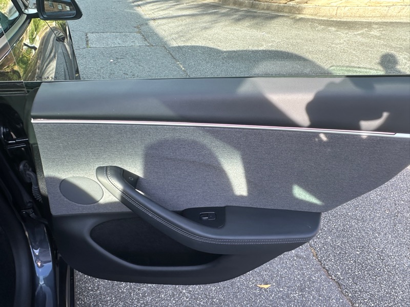 Tesla Model 3  2024