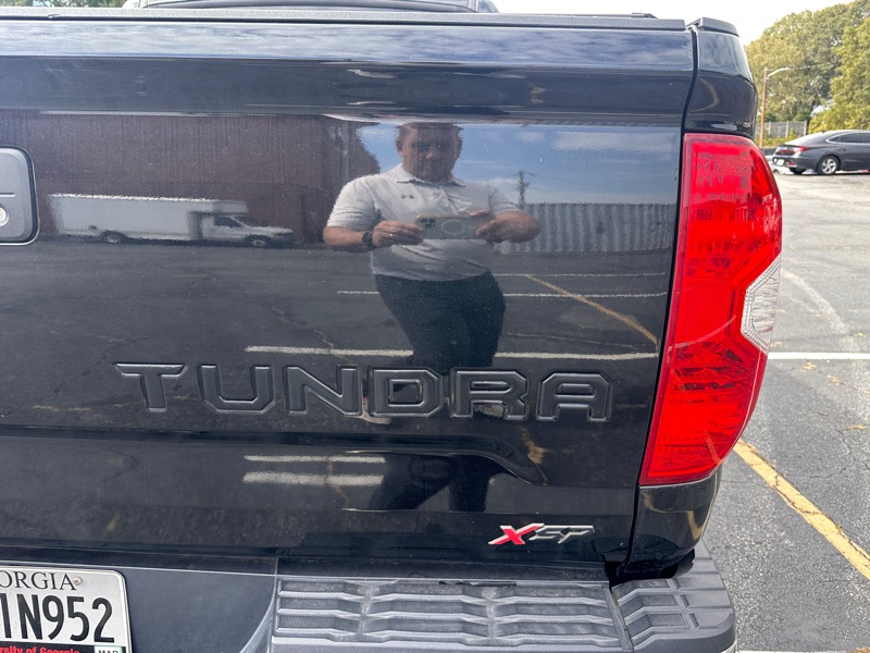Toyota Tundra  2018