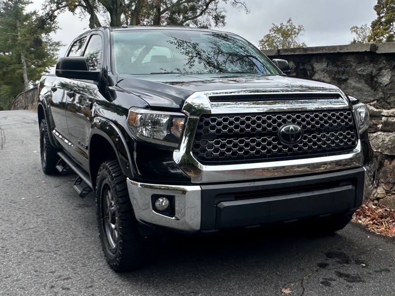 Toyota Tundra  2018