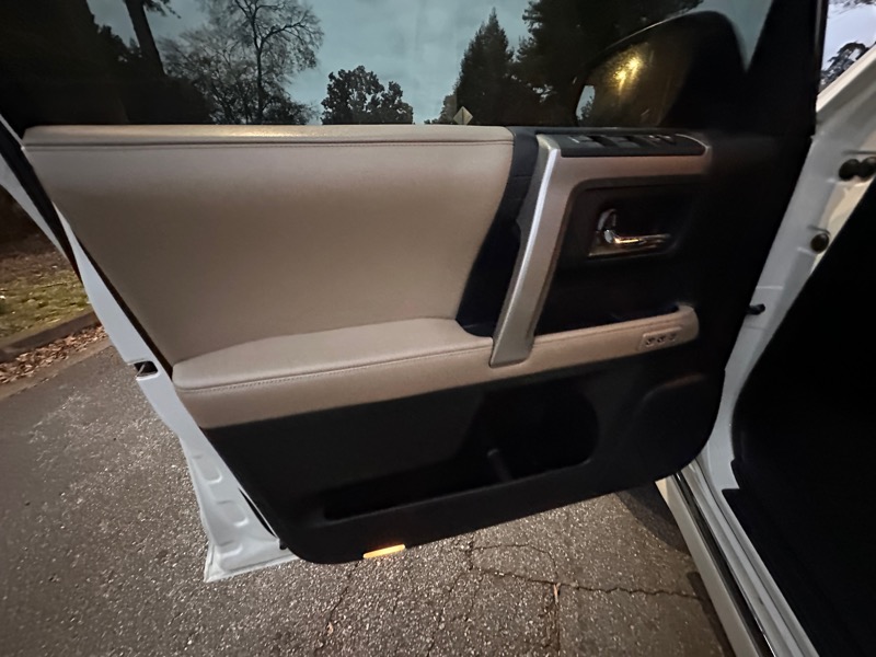 Toyota 4Runner Limited 4WD V6 2015