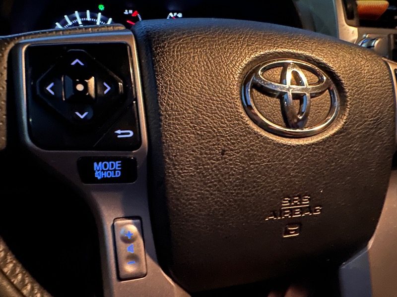 Toyota 4Runner Limited 4WD V6 2015