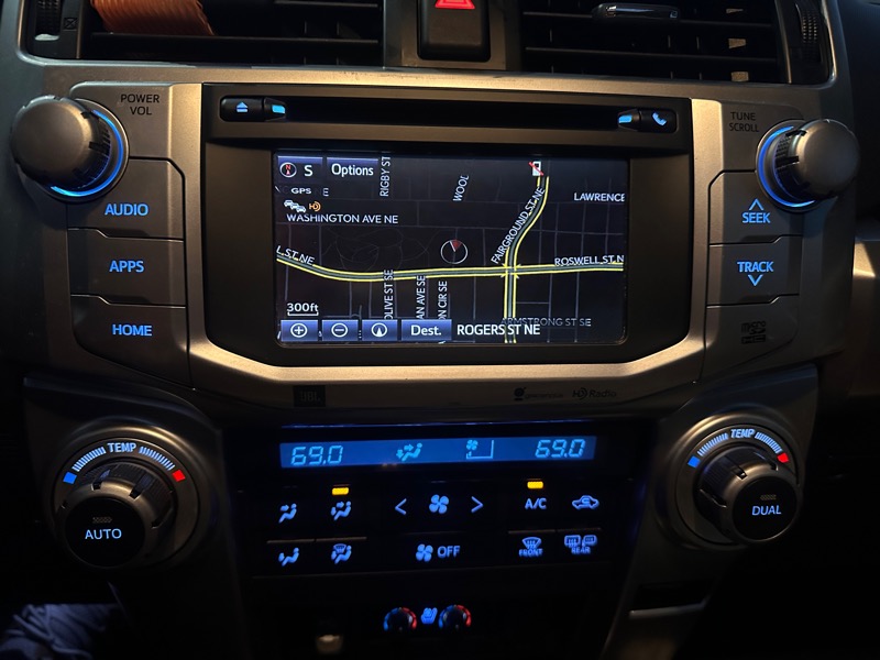 Toyota 4Runner Limited 4WD V6 2015