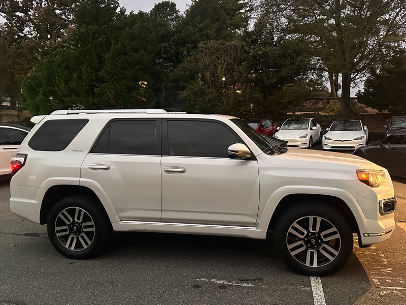 Toyota 4Runner Limited 4WD V6 2015
