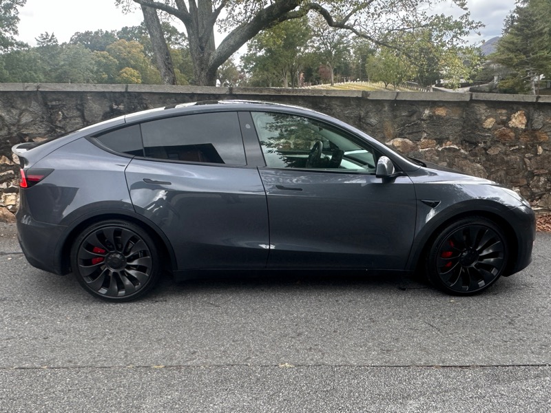 Tesla Model Y Performance AWD 2023