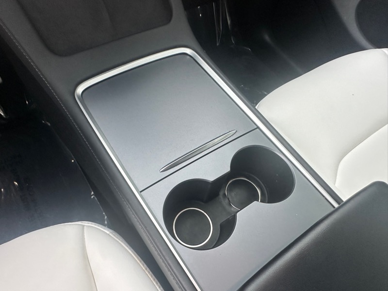 Tesla Model Y Performance AWD 2023