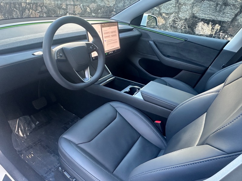 Tesla Model Y Long Range AWD 2026