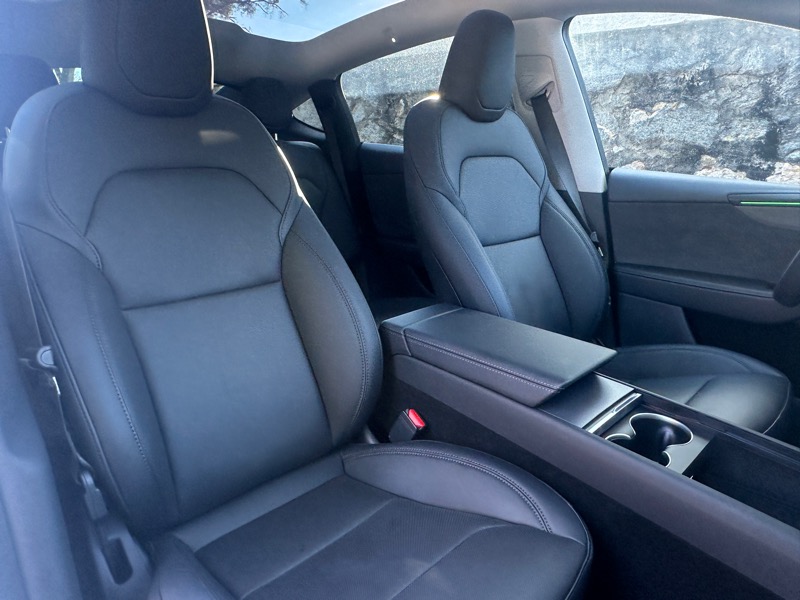 Tesla Model Y Long Range AWD 2026