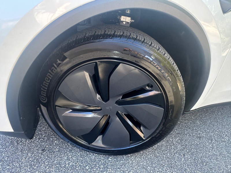 Tesla Model Y Long Range AWD 2026