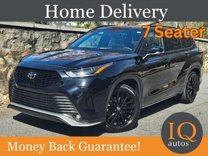 Midnight Black Metal 2024 Toyota Highlander SUV / Crossover Front-Wheel Drive Automatic