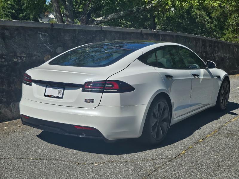 Tesla Model S photo 11