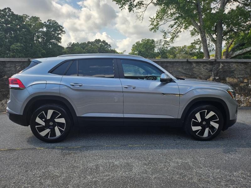 Volkswagen Atlas Cross Sport photo 9