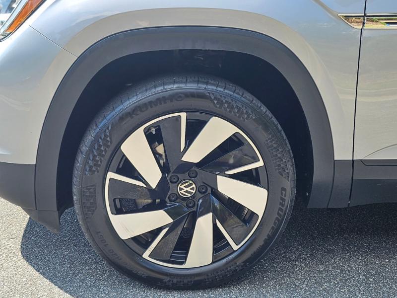 Volkswagen Atlas Cross Sport photo 17