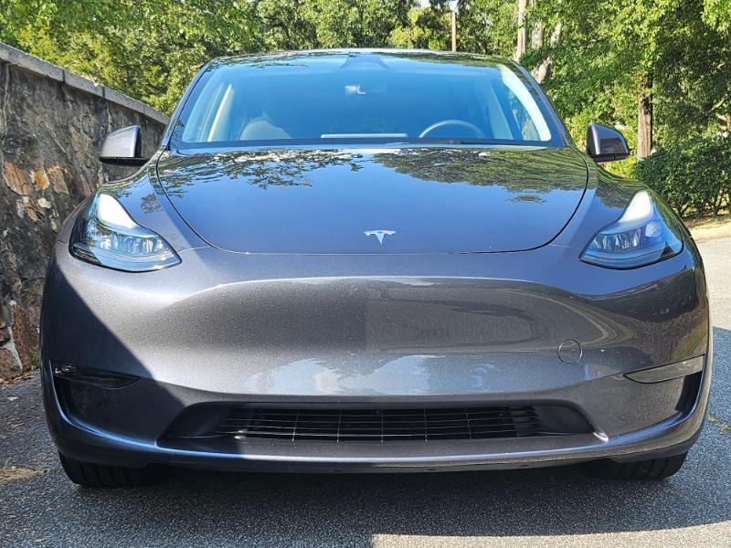 Tesla Model Y photo 6