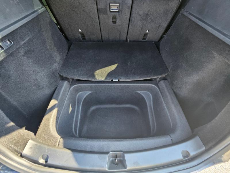 Tesla Model Y photo 71
